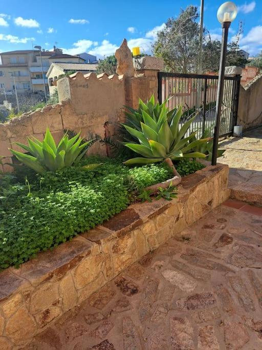 Gelsi Holiday Home La Maddalena لا ماداّلينا المظهر الخارجي الصورة