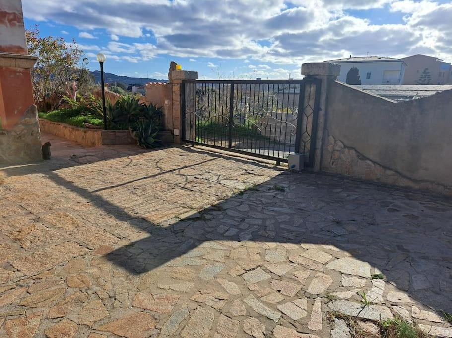 Gelsi Holiday Home La Maddalena لا ماداّلينا المظهر الخارجي الصورة